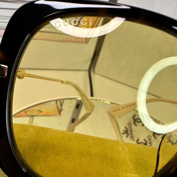 GUCCI SUNGLASSES - Picture 4 of 10